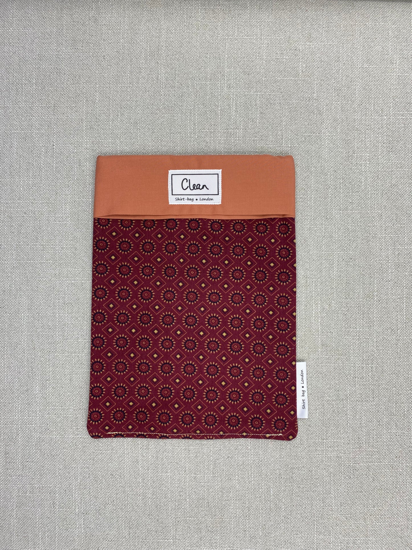 Black & gold circles on terracotta with pale terracotta top - medium