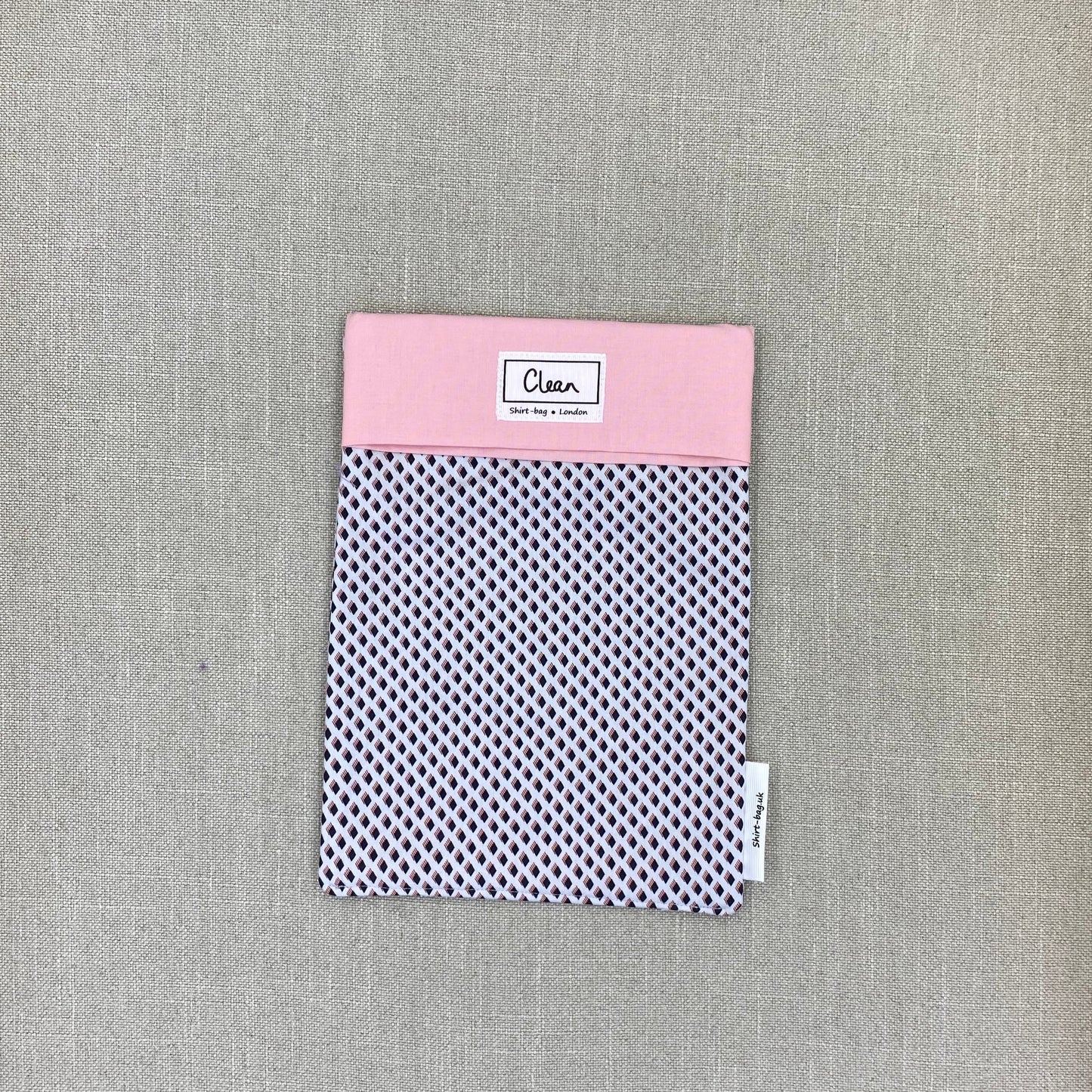 Black & red diamonds on grey with pink top - medium