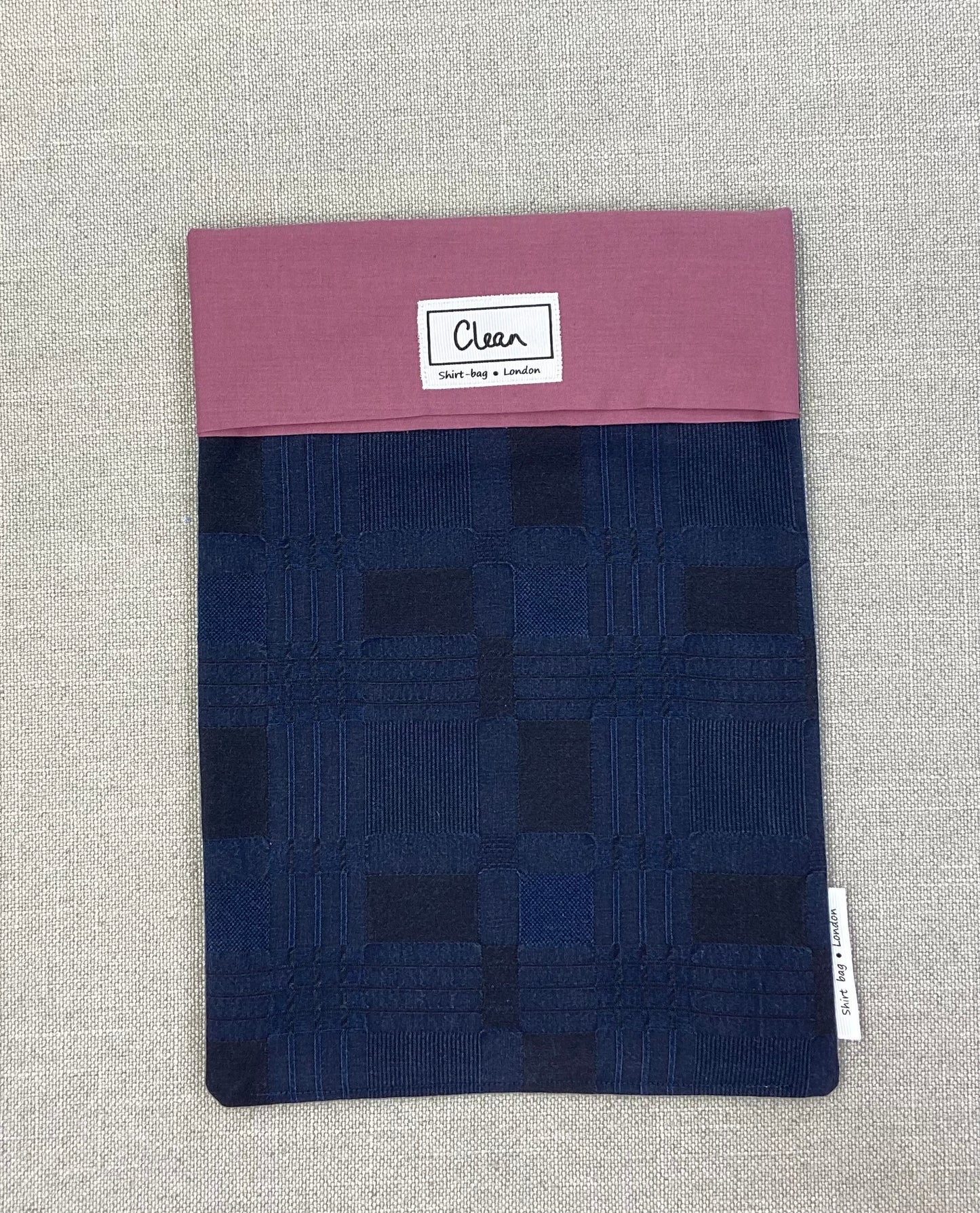 Blue embossed with dusky pink top - large