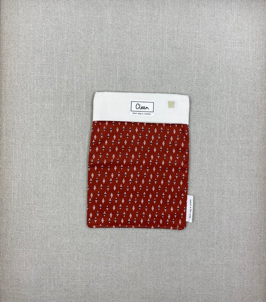 Cream diamonds on terracotta with cream top - medium