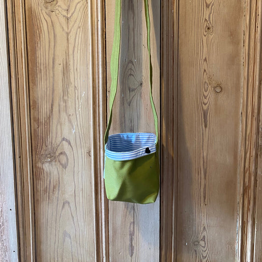 Hanging storage bag - Green with blue stripe & hearts