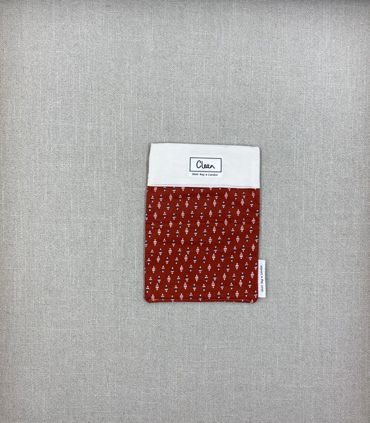 White diamonds on terracotta with cream top - small