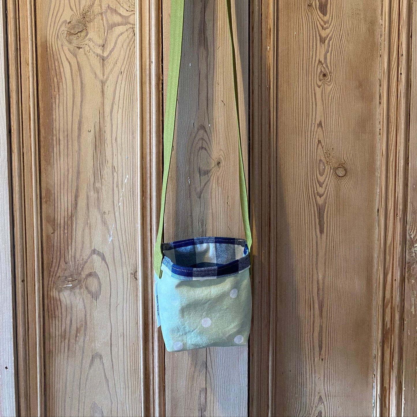 Hanging storage bag - White spots on green with blue check