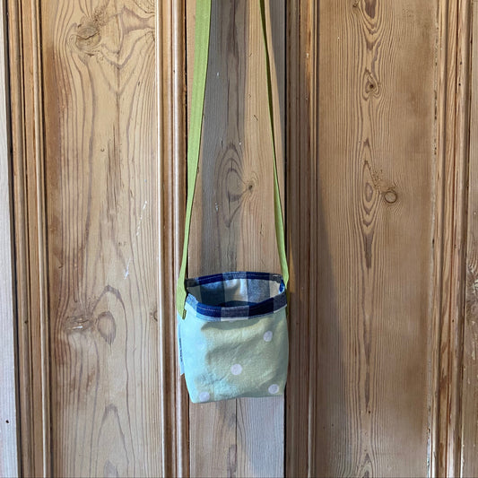 Hanging storage bag - White spots on green with blue check