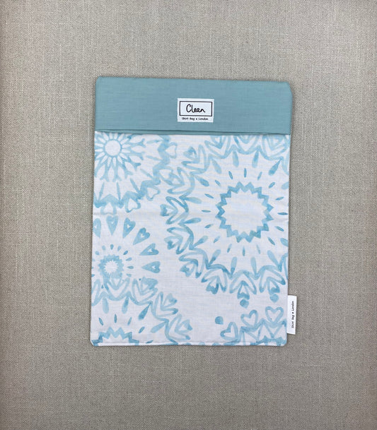 Aqua flower on white with blue top - X large