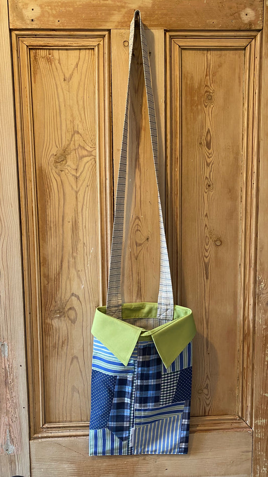 Peg bag - Blue & white with green collar