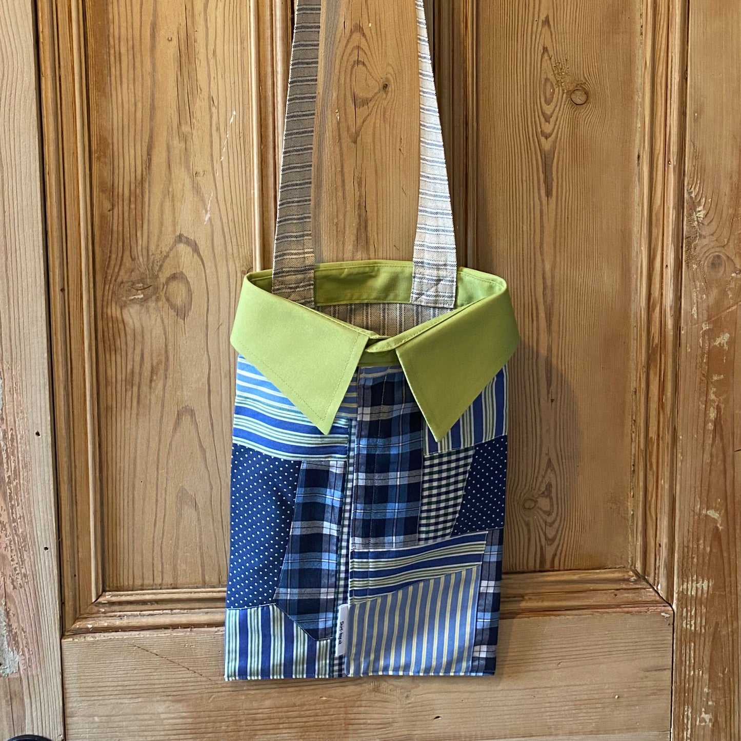 Peg bag - Blue & white with green collar